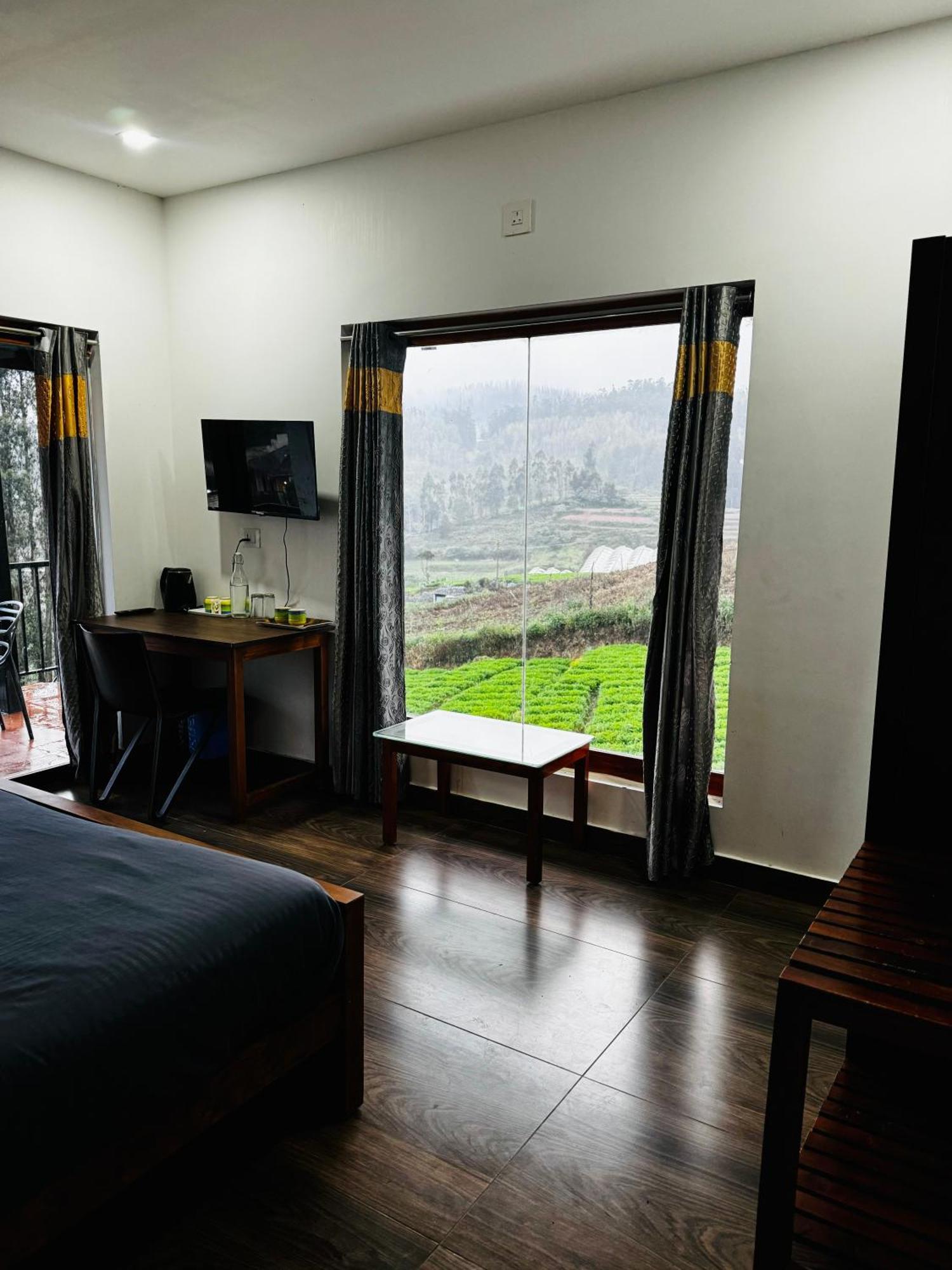 The Wooden Springs Bed & Breakfast อูตี ภายนอก รูปภาพ